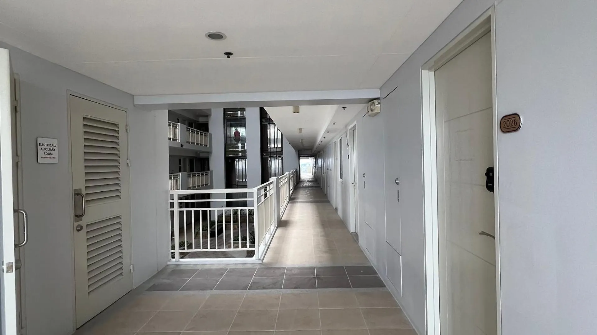 2Br Condo Corner Unit With 2 Picturesque Views From The Balcony Davao 0*,